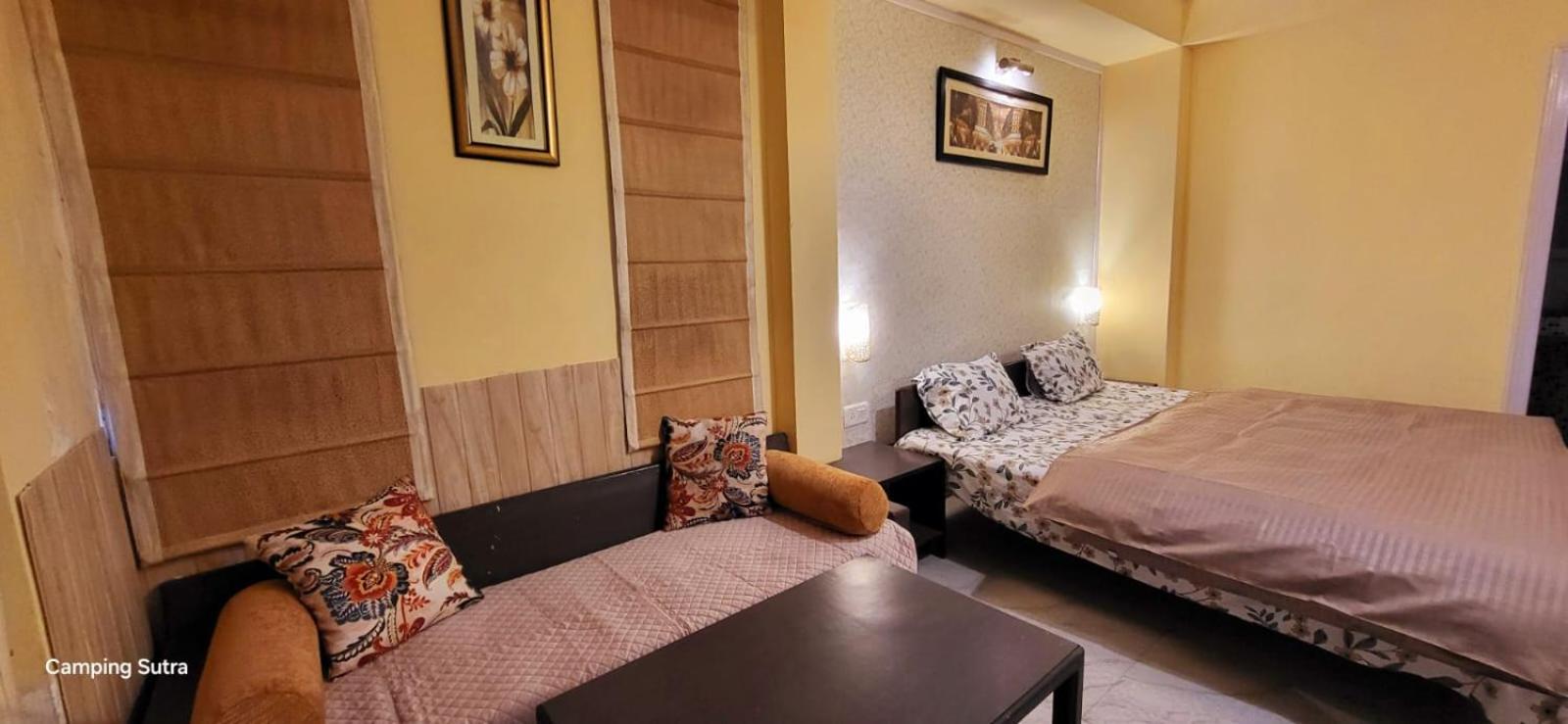 Hotel The Club Nine Mukteshwar Bagian luar foto