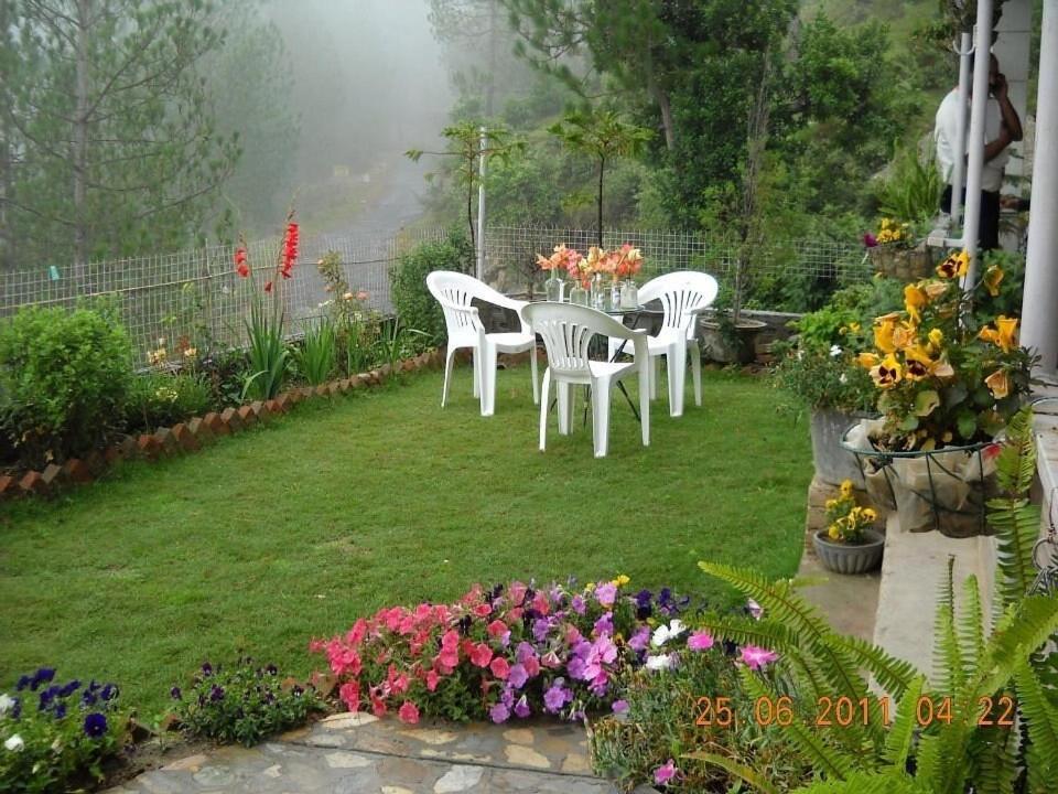 Hotel The Club Nine Mukteshwar Bagian luar foto